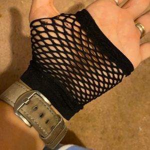 80s Costume Accessories - Fishnet Gloves & Lightning Bolt Earrings